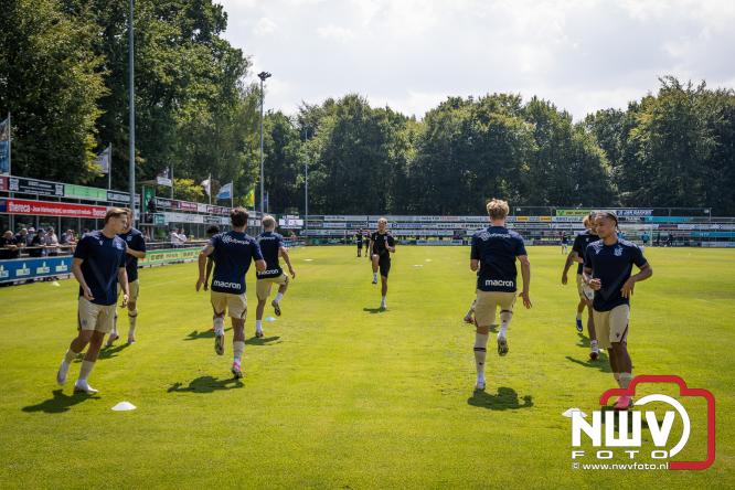 Zaterdag speelde sc Heerenveen een oefenwedstrijd op het sportpark Bovenmolen van Owios tegen OH Leuven. - &copy; NWVFoto.nl