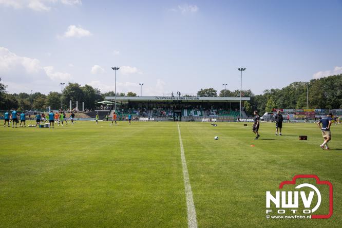 Zaterdag speelde sc Heerenveen een oefenwedstrijd op het sportpark Bovenmolen van Owios tegen OH Leuven. - &copy; NWVFoto.nl