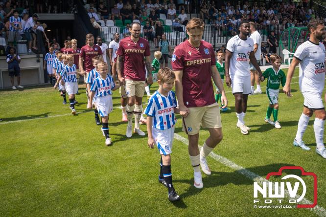 Zaterdag speelde sc Heerenveen een oefenwedstrijd op het sportpark Bovenmolen van Owios tegen OH Leuven. - &copy; NWVFoto.nl