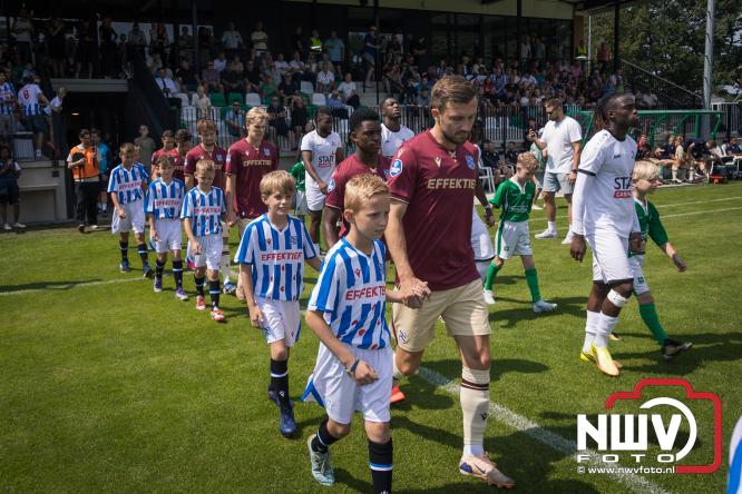 Zaterdag speelde sc Heerenveen een oefenwedstrijd op het sportpark Bovenmolen van Owios tegen OH Leuven. - &copy; NWVFoto.nl