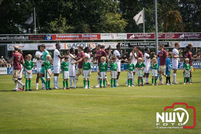 Zaterdag speelde sc Heerenveen een oefenwedstrijd op het sportpark Bovenmolen van Owios tegen OH Leuven. - &copy; NWVFoto.nl