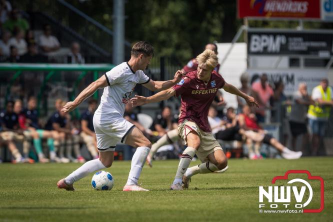 Zaterdag speelde sc Heerenveen een oefenwedstrijd op het sportpark Bovenmolen van Owios tegen OH Leuven. - &copy; NWVFoto.nl