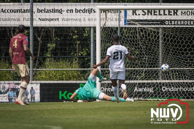 Zaterdag speelde sc Heerenveen een oefenwedstrijd op het sportpark Bovenmolen van Owios tegen OH Leuven. - &copy; NWVFoto.nl