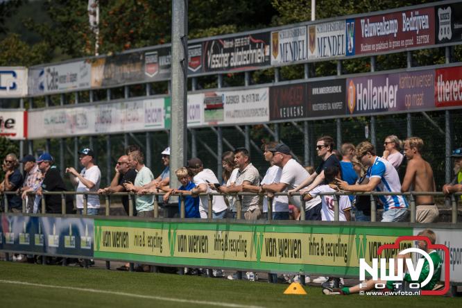 Zaterdag speelde sc Heerenveen een oefenwedstrijd op het sportpark Bovenmolen van Owios tegen OH Leuven. - &copy; NWVFoto.nl