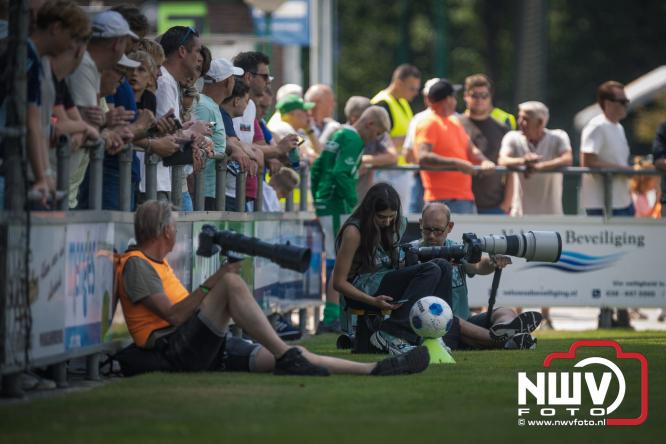 Zaterdag speelde sc Heerenveen een oefenwedstrijd op het sportpark Bovenmolen van Owios tegen OH Leuven. - &copy; NWVFoto.nl