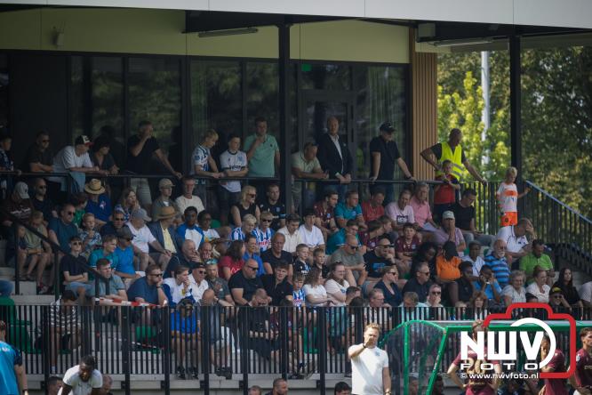 Zaterdag speelde sc Heerenveen een oefenwedstrijd op het sportpark Bovenmolen van Owios tegen OH Leuven. - &copy; NWVFoto.nl