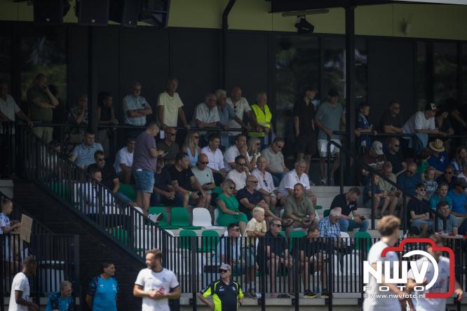 Zaterdag speelde sc Heerenveen een oefenwedstrijd op het sportpark Bovenmolen van Owios tegen OH Leuven. - &copy; NWVFoto.nl