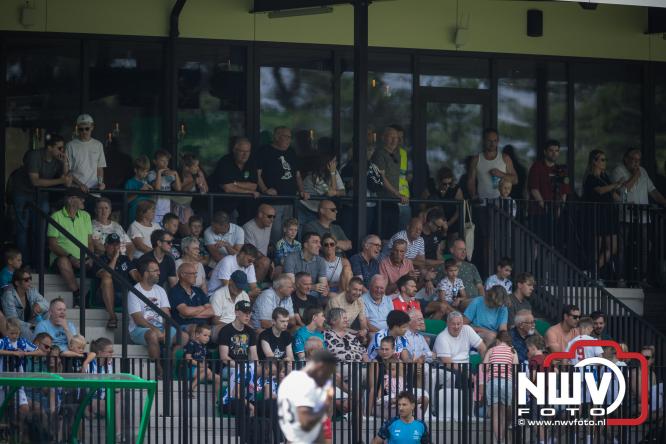 Zaterdag speelde sc Heerenveen een oefenwedstrijd op het sportpark Bovenmolen van Owios tegen OH Leuven. - &copy; NWVFoto.nl