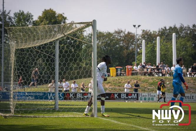 Zaterdag speelde sc Heerenveen een oefenwedstrijd op het sportpark Bovenmolen van Owios tegen OH Leuven. - &copy; NWVFoto.nl