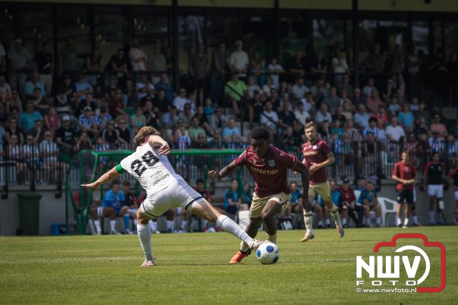 Zaterdag speelde sc Heerenveen een oefenwedstrijd op het sportpark Bovenmolen van Owios tegen OH Leuven. - &copy; NWVFoto.nl