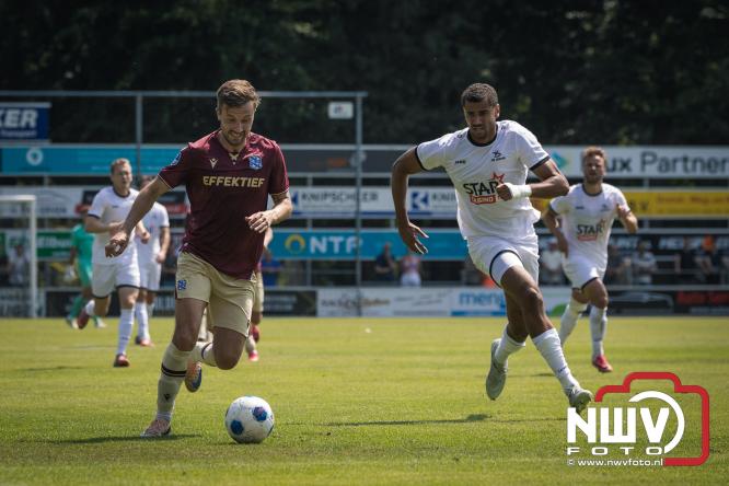 Zaterdag speelde sc Heerenveen een oefenwedstrijd op het sportpark Bovenmolen van Owios tegen OH Leuven. - &copy; NWVFoto.nl