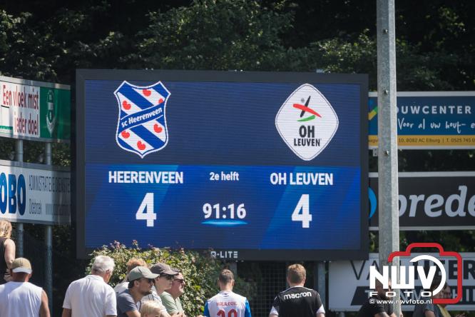 Zaterdag speelde sc Heerenveen een oefenwedstrijd op het sportpark Bovenmolen van Owios tegen OH Leuven. - &copy; NWVFoto.nl