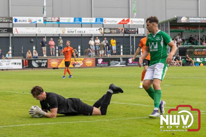 OWIOS pakt drie punten in de VeluweCup 2026 door DSV’61 met 3-0 te verslaan. De penalty’s gingen met 2-3 verloren maar leverde 2 punten op. - &copy; NWVFoto.nl