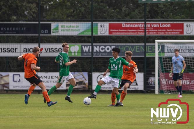 OWIOS pakt drie punten in de VeluweCup 2026 door DSV’61 met 3-0 te verslaan. De penalty’s gingen met 2-3 verloren maar leverde 2 punten op. - &copy; NWVFoto.nl