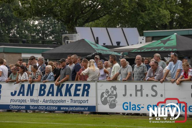 OWIOS pakt drie punten in de VeluweCup 2026 door DSV’61 met 3-0 te verslaan. De penalty’s gingen met 2-3 verloren maar leverde 2 punten op. - &copy; NWVFoto.nl