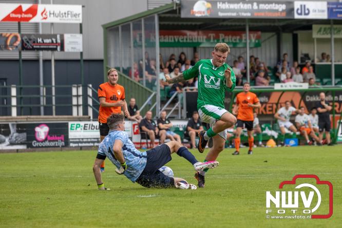 OWIOS pakt drie punten in de VeluweCup 2026 door DSV’61 met 3-0 te verslaan. De penalty’s gingen met 2-3 verloren maar leverde 2 punten op. - &copy; NWVFoto.nl