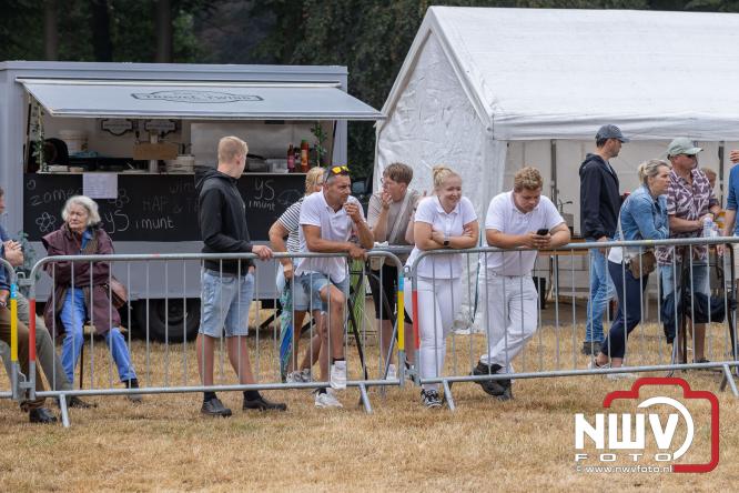 Landgoed Zwaluwenburg 't Harde vormt decor voor Fokdag en Concours van Warmbloedpaarden fokvereniging Oldebroek e.o. - &copy; NWVFoto.nl