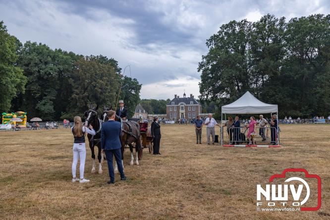 Landgoed Zwaluwenburg 't Harde vormt decor voor Fokdag en Concours van Warmbloedpaarden fokvereniging Oldebroek e.o. - &copy; NWVFoto.nl