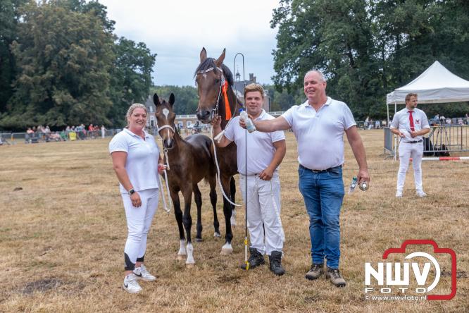 Landgoed Zwaluwenburg 't Harde vormt decor voor Fokdag en Concours van Warmbloedpaarden fokvereniging Oldebroek e.o. - &copy; NWVFoto.nl