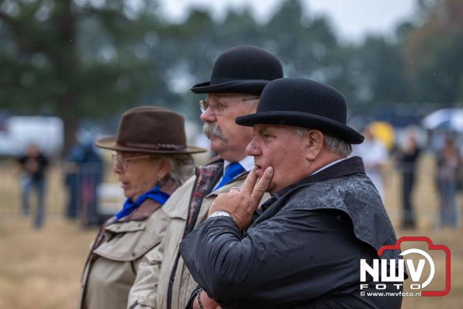 Landgoed Zwaluwenburg 't Harde vormt decor voor Fokdag en Concours van Warmbloedpaarden fokvereniging Oldebroek e.o. - &copy; NWVFoto.nl
