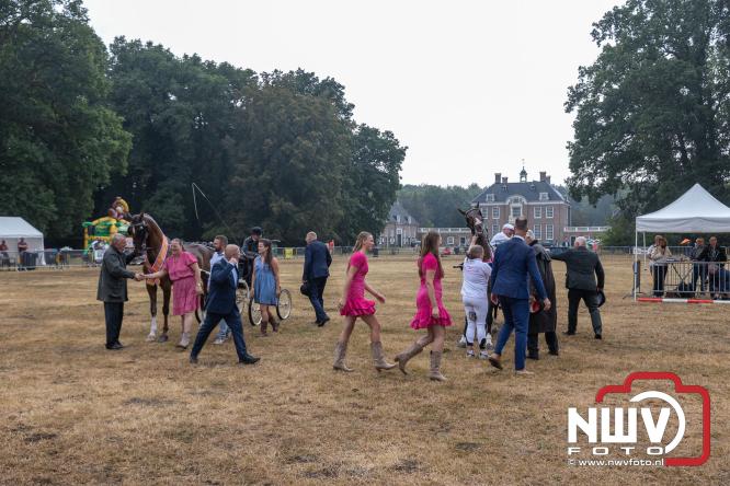 Landgoed Zwaluwenburg 't Harde vormt decor voor Fokdag en Concours van Warmbloedpaarden fokvereniging Oldebroek e.o. - &copy; NWVFoto.nl