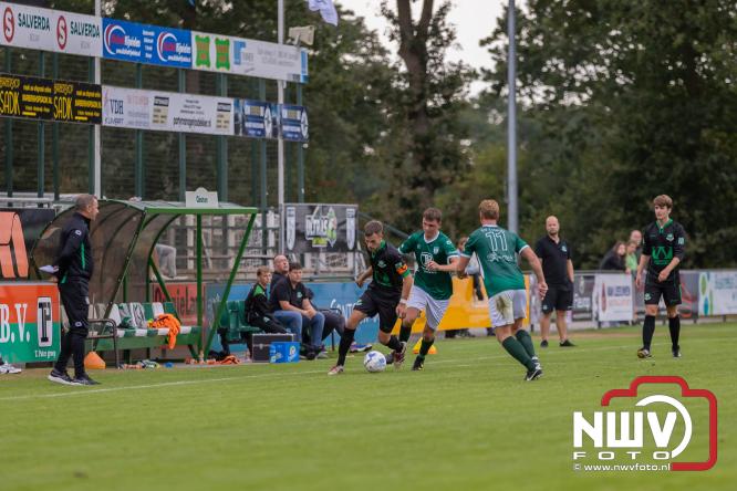 In de strijd om de Veluwe Cup moest OWIOS dinsdagavond zijn meerdere erkennen in SV ’t Harde. De wedstrijd eindigde in een nipte 0-1 nederlaag voor OWIOS. - &copy; NWVFoto.nl