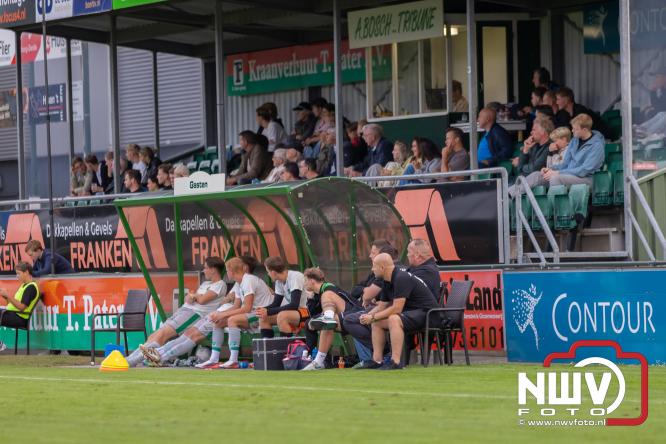 In de strijd om de Veluwe Cup moest OWIOS dinsdagavond zijn meerdere erkennen in SV ’t Harde. De wedstrijd eindigde in een nipte 0-1 nederlaag voor OWIOS. - &copy; NWVFoto.nl
