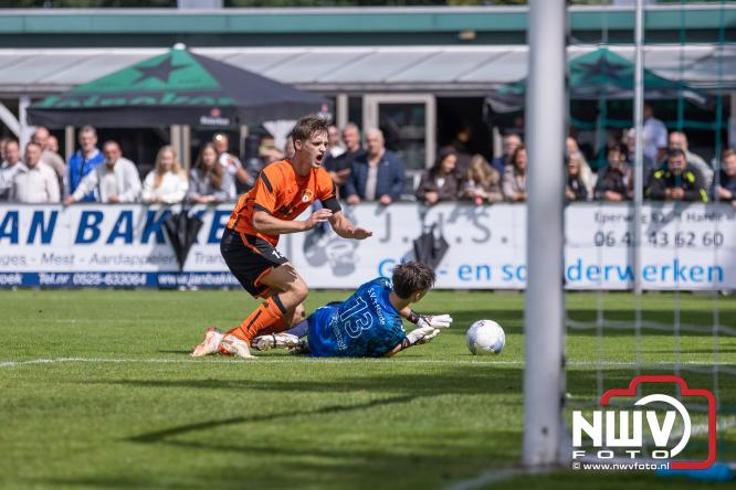 SV ’t Harde was in de VeluweCup 2026 duidelijk de sterkste tegen DSV’61. Met een overtuigende 3-0 overwinning trok ’t Harde de wedstrijd naar zich toe. - &copy; NWVFoto.nl