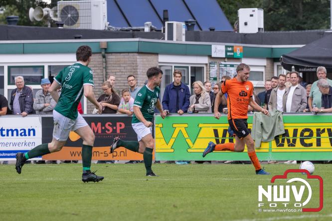 SV ’t Harde was in de VeluweCup 2026 duidelijk de sterkste tegen DSV’61. Met een overtuigende 3-0 overwinning trok ’t Harde de wedstrijd naar zich toe. - &copy; NWVFoto.nl