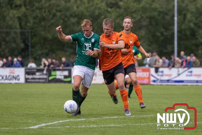 SV ’t Harde was in de VeluweCup 2026 duidelijk de sterkste tegen DSV’61. Met een overtuigende 3-0 overwinning trok ’t Harde de wedstrijd naar zich toe. - &copy; NWVFoto.nl