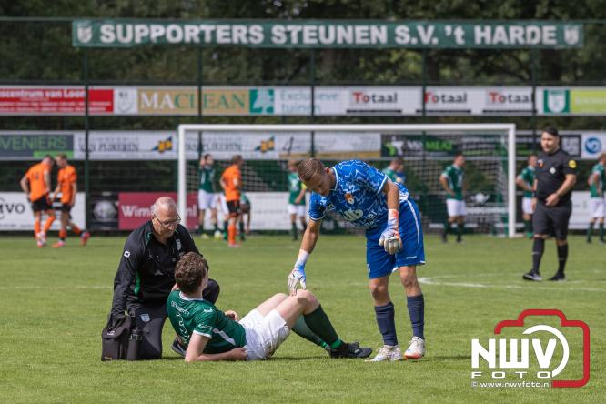 SV ’t Harde was in de VeluweCup 2026 duidelijk de sterkste tegen DSV’61. Met een overtuigende 3-0 overwinning trok ’t Harde de wedstrijd naar zich toe. - &copy; NWVFoto.nl