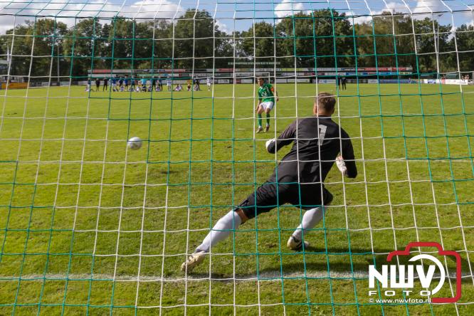 Een gelijkspel was naar 90 min de stand bij Owios tegen Esc in de VeluweCup, vanaf de 11 meter werd het 3-2. - &copy; NWVFoto.nl