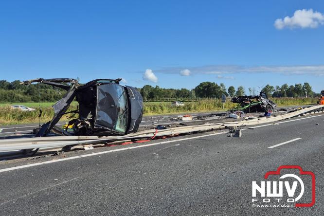 Berging touringcar en bedrijfsbus na ongeval met grote hulpverlening A28 Wezep. - &copy; NWVFoto.nl