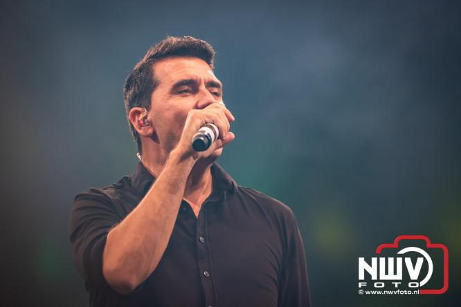 Een zee van muziek en gezelligheid tijdens het Mega Piraten Festijn in Oldebroek. - &copy; NWVFoto.nl