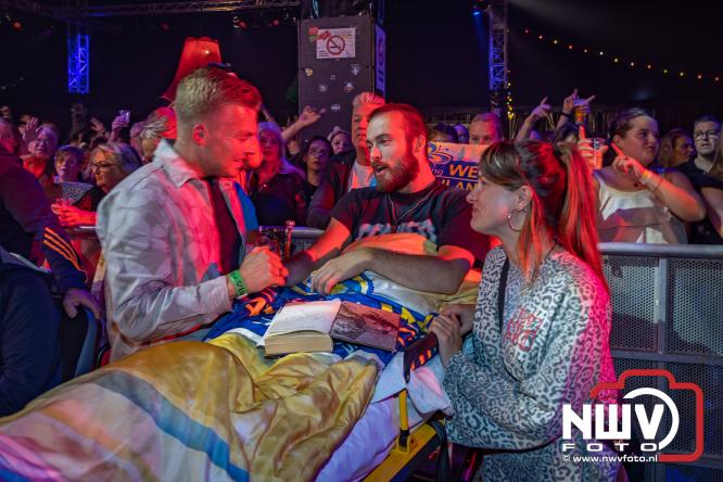 Een zee van muziek en gezelligheid tijdens het Mega Piraten Festijn in Oldebroek. - &copy; NWVFoto.nl