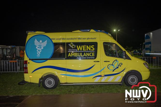 Een zee van muziek en gezelligheid tijdens het Mega Piraten Festijn in Oldebroek. - &copy; NWVFoto.nl
