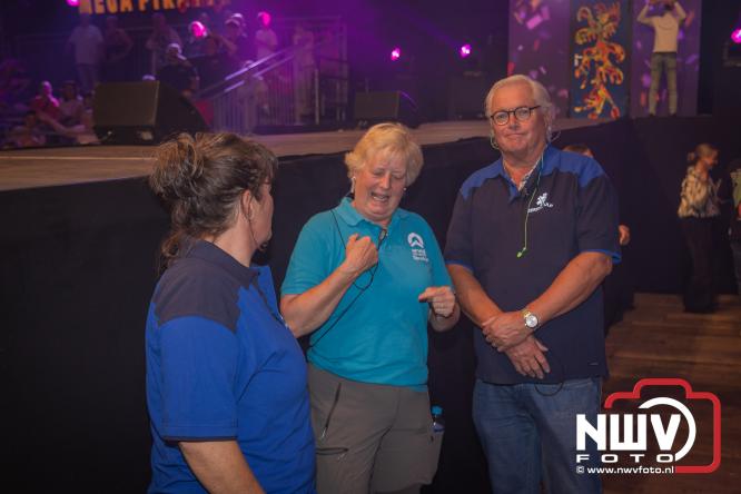 Een zee van muziek en gezelligheid tijdens het Mega Piraten Festijn in Oldebroek. - &copy; NWVFoto.nl