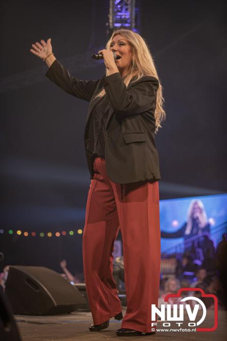 Een zee van muziek en gezelligheid tijdens het Mega Piraten Festijn in Oldebroek. - &copy; NWVFoto.nl