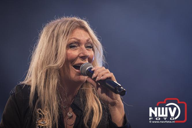 Een zee van muziek en gezelligheid tijdens het Mega Piraten Festijn in Oldebroek. - &copy; NWVFoto.nl