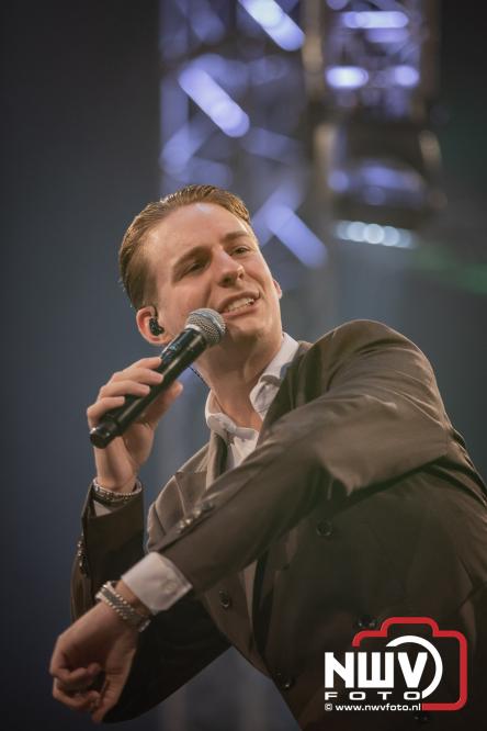 Een zee van muziek en gezelligheid tijdens het Mega Piraten Festijn in Oldebroek. - &copy; NWVFoto.nl
