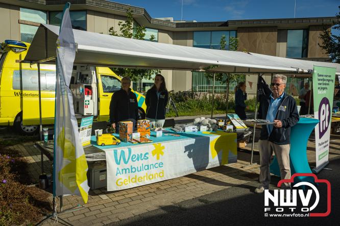 Traditie en gezelligheid komen samen tijdens de Schapenmarkt in Oldebroek. - &copy; NWVFoto.nl