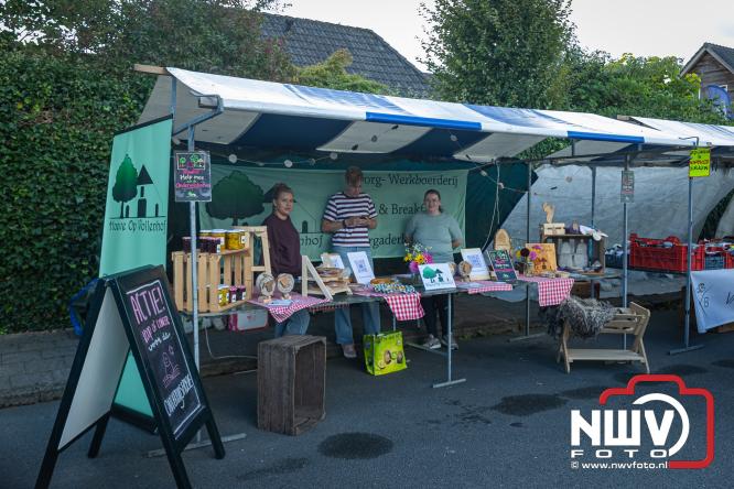 Traditie en gezelligheid komen samen tijdens de Schapenmarkt in Oldebroek. - &copy; NWVFoto.nl