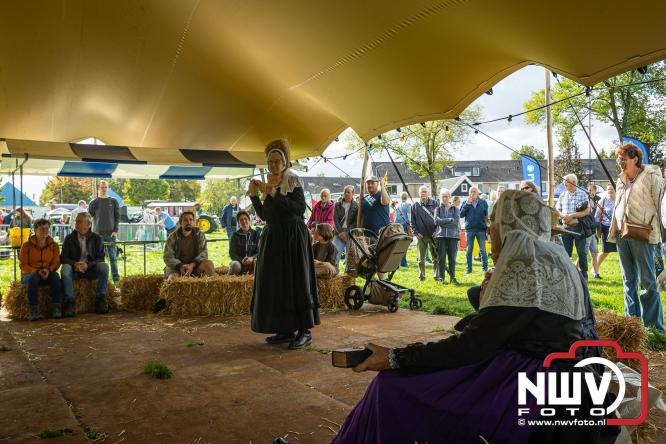 Traditie en gezelligheid komen samen tijdens de Schapenmarkt in Oldebroek. - &copy; NWVFoto.nl