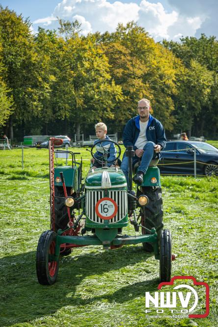 Traditie en gezelligheid komen samen tijdens de Schapenmarkt in Oldebroek. - &copy; NWVFoto.nl