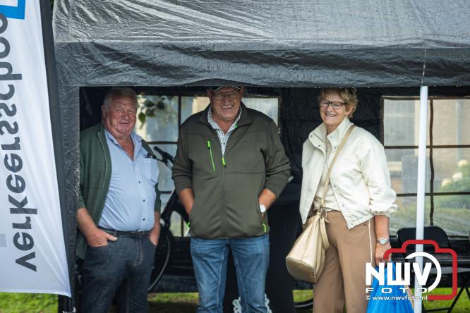 Traditie en gezelligheid komen samen tijdens de Schapenmarkt in Oldebroek. - &copy; NWVFoto.nl