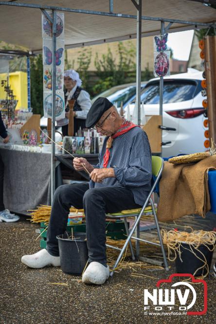Traditie en gezelligheid komen samen tijdens de Schapenmarkt in Oldebroek. - &copy; NWVFoto.nl