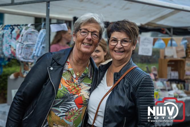 Traditie en gezelligheid komen samen tijdens de Schapenmarkt in Oldebroek. - &copy; NWVFoto.nl