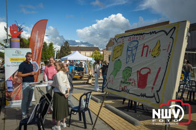 Traditie en gezelligheid komen samen tijdens de Schapenmarkt in Oldebroek. - &copy; NWVFoto.nl
