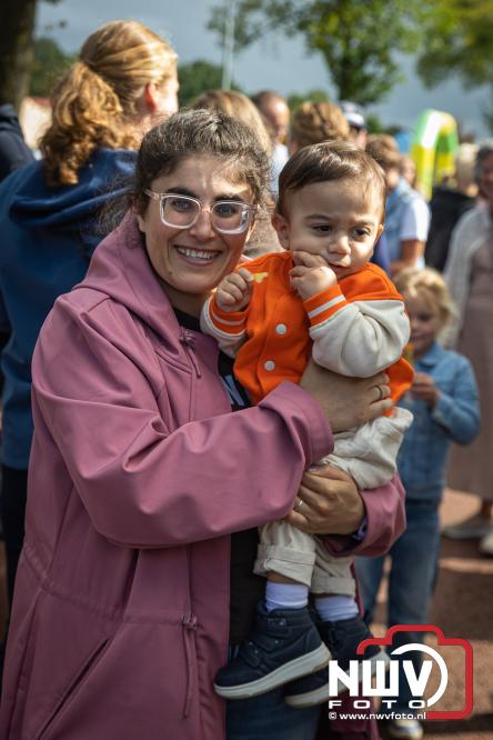 Traditie en gezelligheid komen samen tijdens de Schapenmarkt in Oldebroek. - &copy; NWVFoto.nl