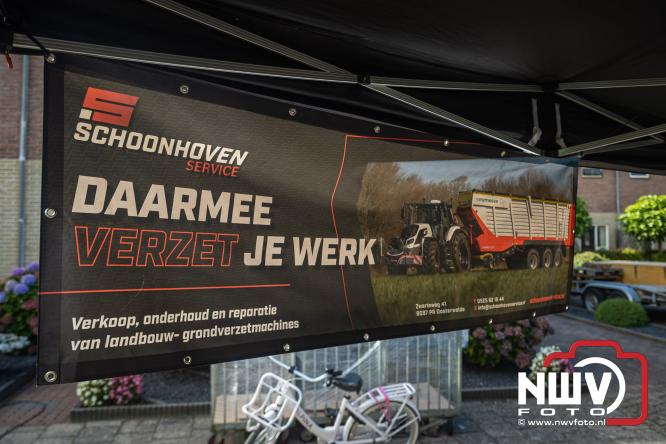 Traditie en gezelligheid komen samen tijdens de Schapenmarkt in Oldebroek. - &copy; NWVFoto.nl